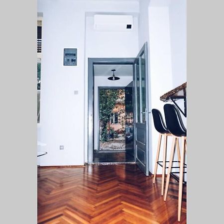☆Modern High Ceiling Apartment - Heart Of The City 拉迪亚 外观 照片